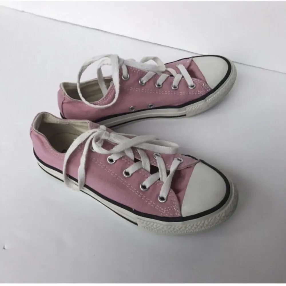 Converse Chuck Taylor All Stars Size 2